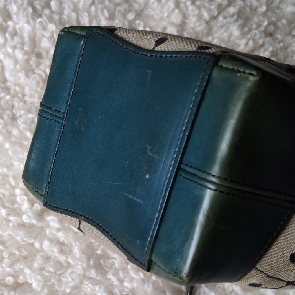Efffy Canvas Tote Bag with Dark Green Leather Trim - Picture 4 of 11